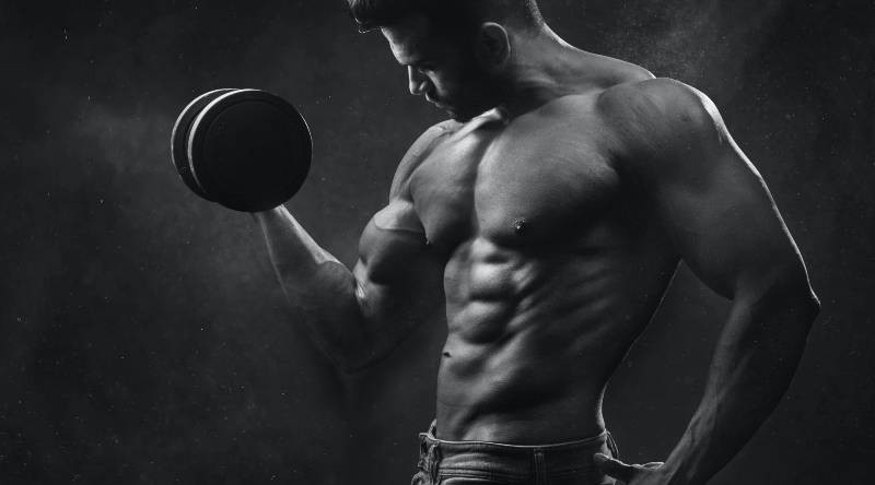 Can You Bulk and Cut at the Same Time? (4 Hacks)
